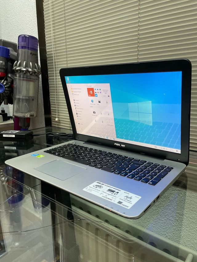 Portátil Asus K555L Intel Core i3