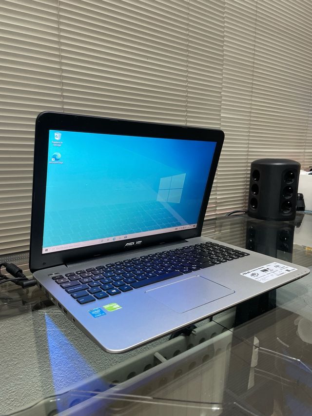 Portátil Asus K555L Intel Core i3