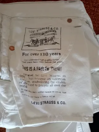 Stock di 6 Pantaloni tra cui un Levi's