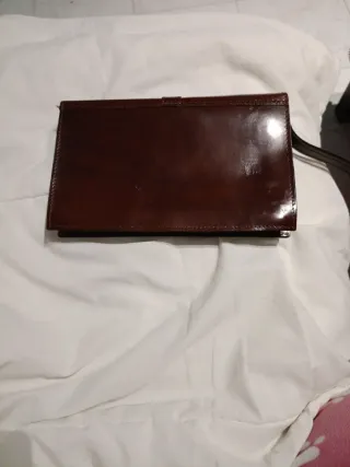 Cartera de piel marrón para caballero