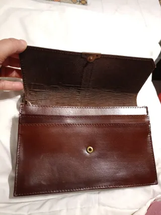 Cartera de piel marrón para caballero