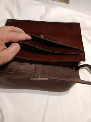 Cartera de piel marrón para caballero