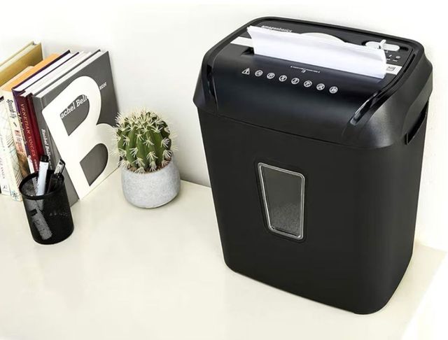 Trituradora de papel y tarjetas (PRECINTADA)