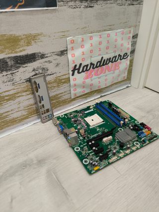 PLACA BASE HP AAHD2-HY 1.03 + 2GB DDR3 RAM