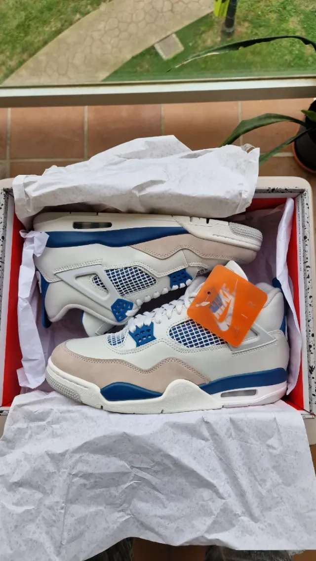 Jordan 4 Military Blue Talla 42