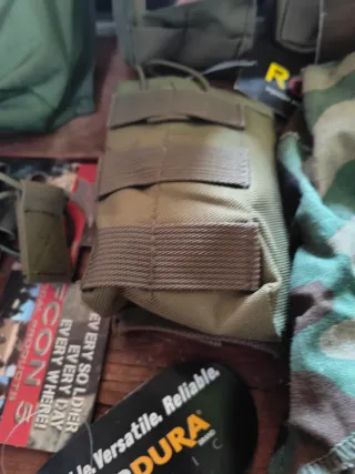 Porta caricatori softair MOLLE Royal