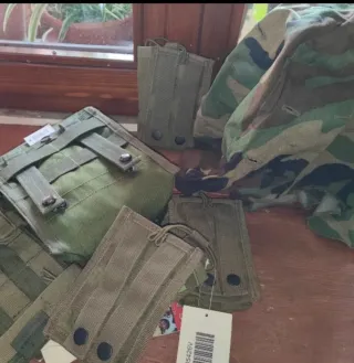 Porta caricatori softair MOLLE Royal