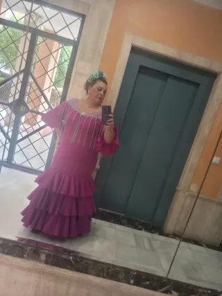 Vestido de flamenca buganvilla con volantes