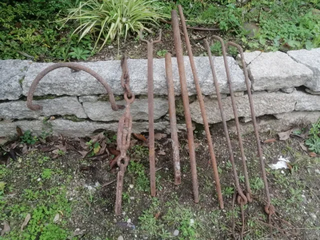 Piezas de hierro antiguas Sólo en persona.