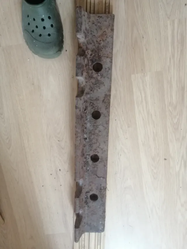 Piezas de hierro antiguas Sólo en persona.