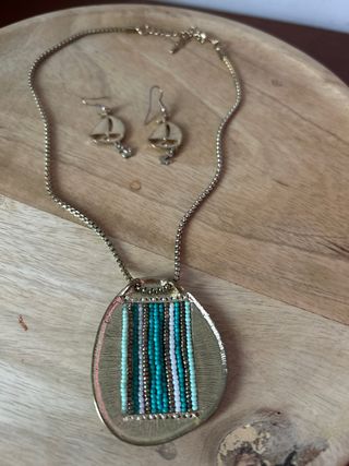 Conjunto collar y pendientes barco