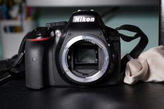 Cámara Nikon D5300 + Lente 18-55