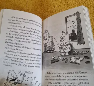 La venganza de los repugnantes mocorrobots (Spa...