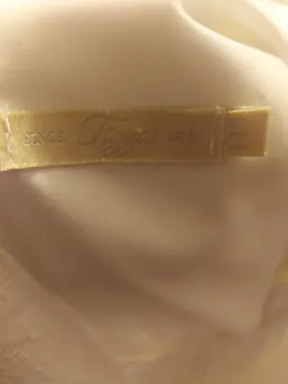 Vestido de Comunión Blanco Roto con fajín rosa