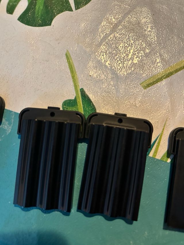 Plancha del pelo nevir negra con 3 cabezales