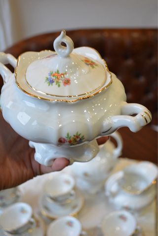 Conjunto Café Vista Alegre Porcelana Flores Dourad