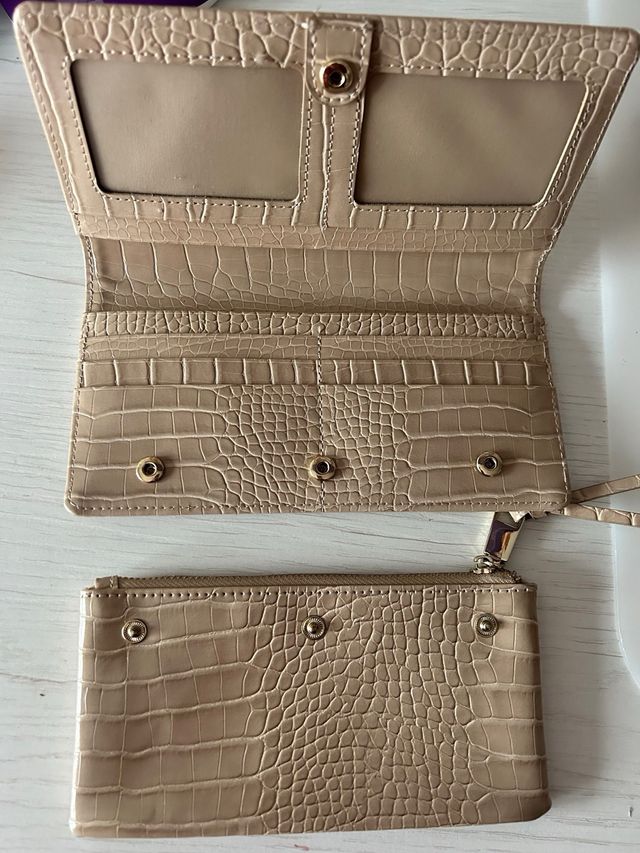 Cartera monedero Parfois beige efecto piel