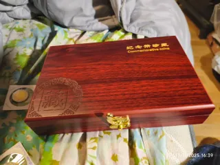 Maletín monedas conmemorativas,con 50 monedas s/c