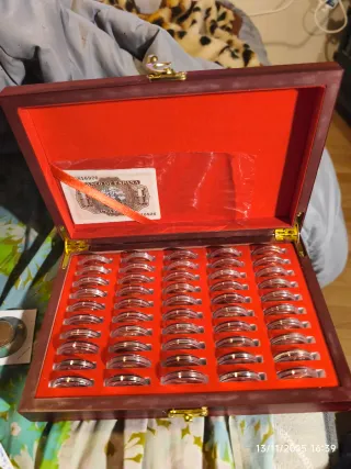 Maletín monedas conmemorativas,con 50 monedas s/c