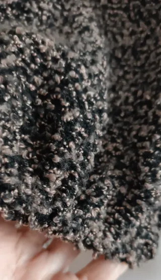 Jersey Zara cuello alto marrón y negro