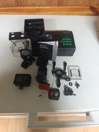Cámara de Acción SF530 con Accesorios