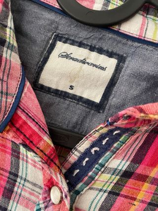 Camisa cuadros rosa y roja