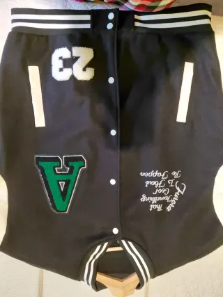 Chaqueta estilo béisbol chico