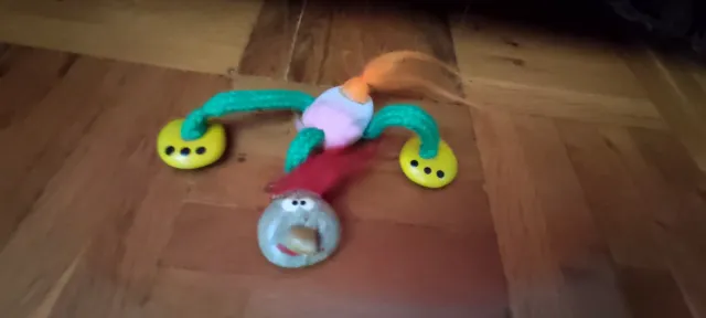 Marioneta clásica.hecho con piedras pintadas.