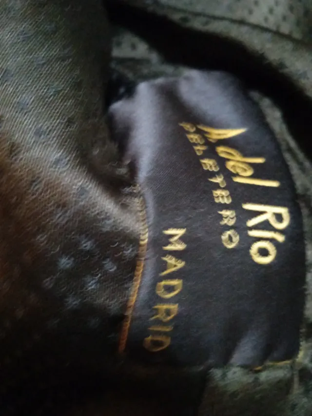 Bonita cazadora chaquetón astracán