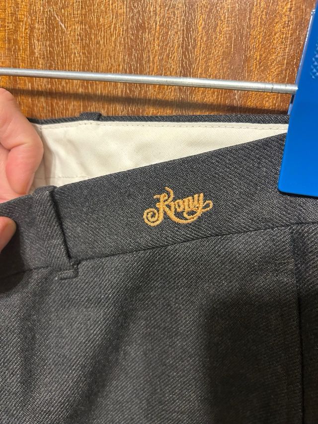 Pantalón de vestir gris hombre