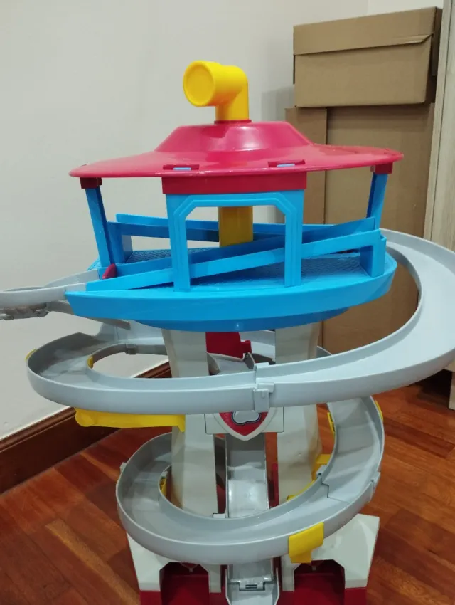 Centro Mando Patrulla Canina + Avión