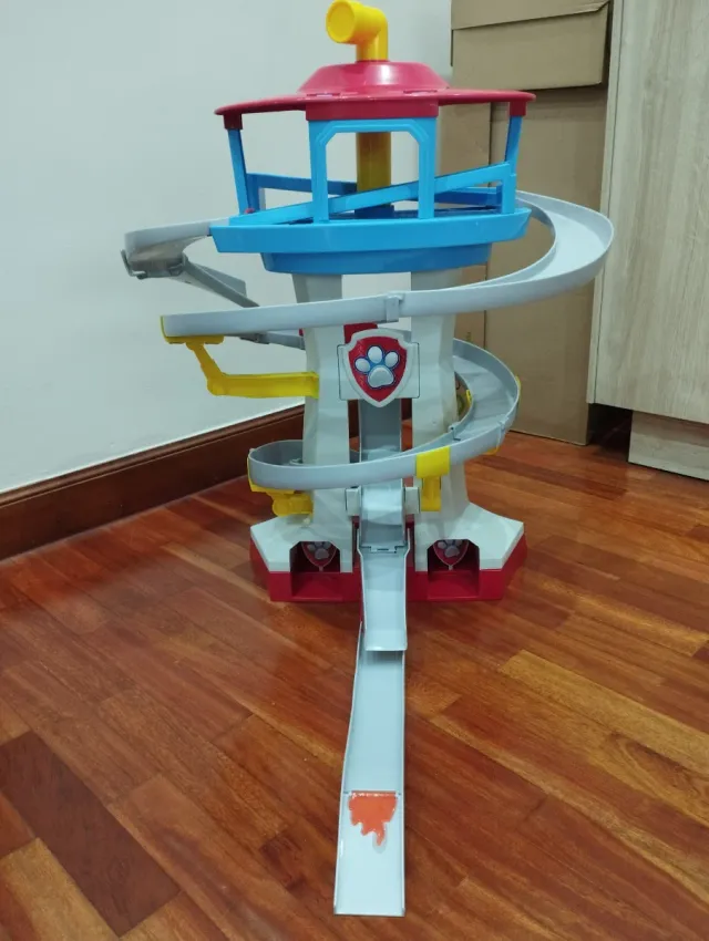 Centro Mando Patrulla Canina + Avión