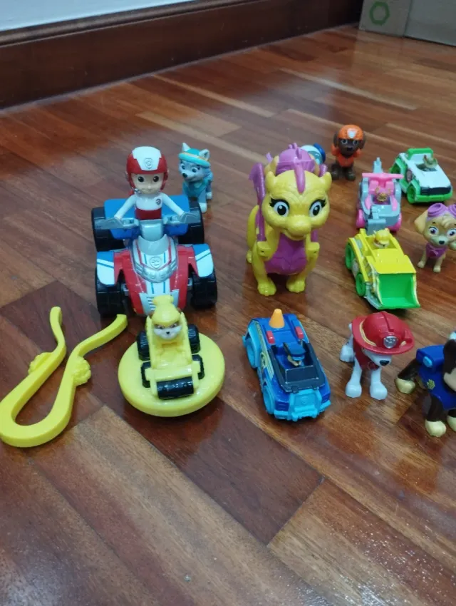 Centro Mando Patrulla Canina + Avión