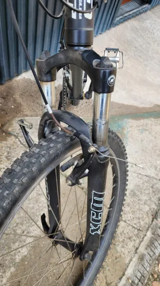 Bicicleta GT Avalanche 3.0