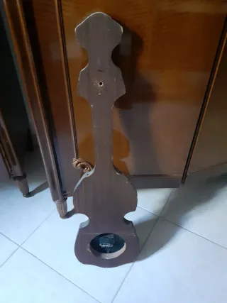 Orologio da parete antico in legno