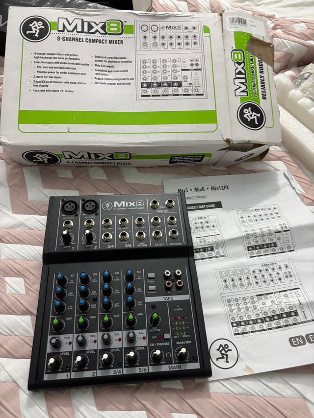 Mackie Mix8 Mezclador Compacto 8 Canales