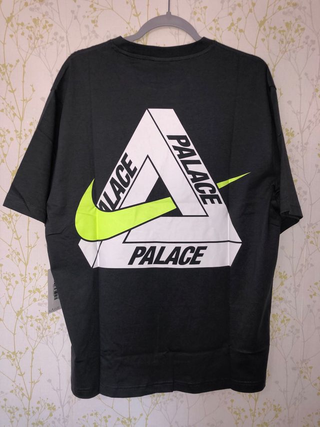 Camiseta Palace x Nike Tri Swoosh Charcoal