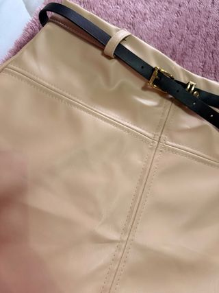 Saia de napa com cinto