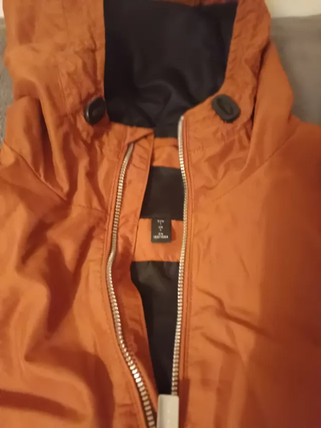 Cortavientos H&M Naranja y Negro Talla L