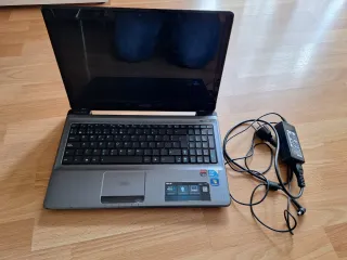 Portátil Asus A52J i3 con teclado nuevo Windows 10