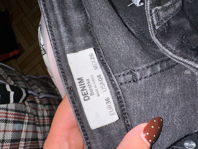 Vaqueros pitillo negros rotos