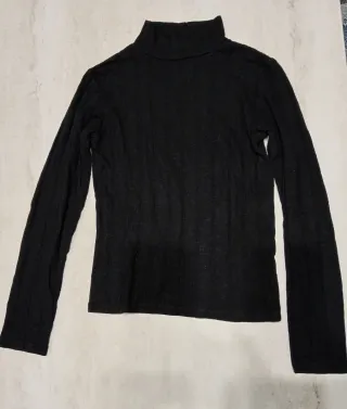 Maglia donna collo alto nera