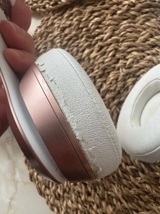 Auriculares Beats Rose Gold y Blanco