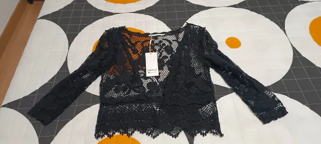Chaqueta ONLY encaje . Bolero de ganchillo