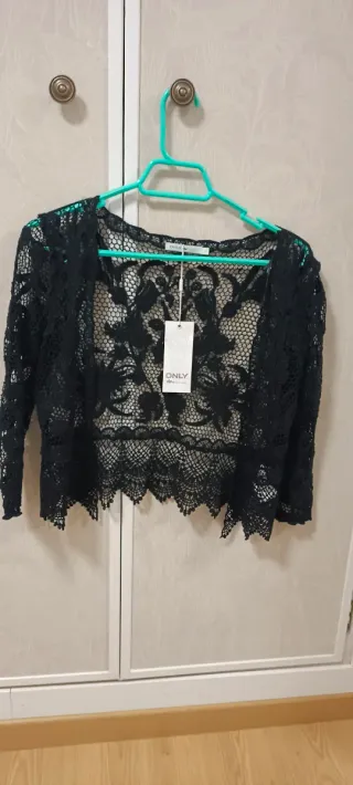 Chaqueta ONLY encaje . Bolero de ganchillo