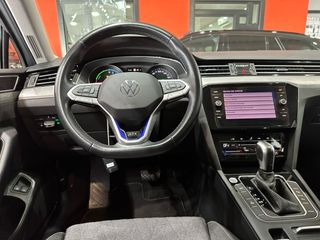Volkswagen Passat Variant GTE 1.4 TSI e-Power 115kW + 85kW