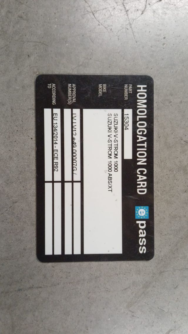 ESCAPE SUZUKI DL 1000 LEOVINCE