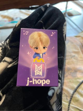 Caja J-hope Tiny Tan McDonald's