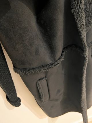 Chaqueta Stradivarius Negra mujer muy calentita