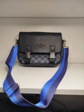 Bandolera Louis Vuitton Negra y Azul